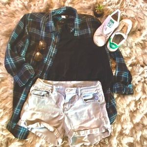 Hot Topic outfit with Stan Smith Adidas🖤💚